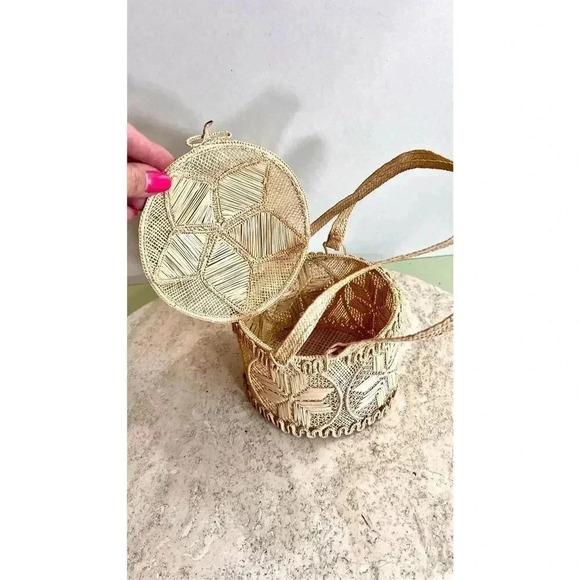 Handmade Vintage Basket Rattan Cord Twine Lantern Woven Bag - Picture 1 of 13